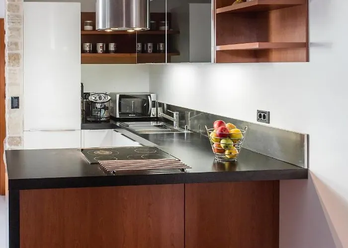 아파트 Luxurious Retreat With Pool *