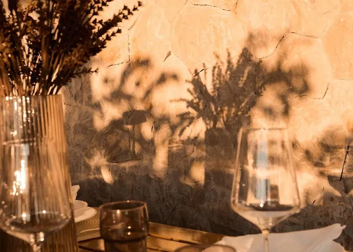 Luxurious Retreat With Pool *