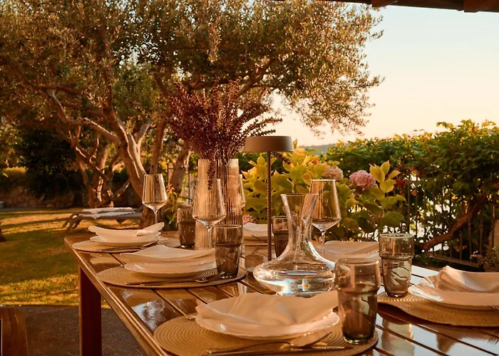 Luxurious Retreat With Pool 公寓 希贝尼克